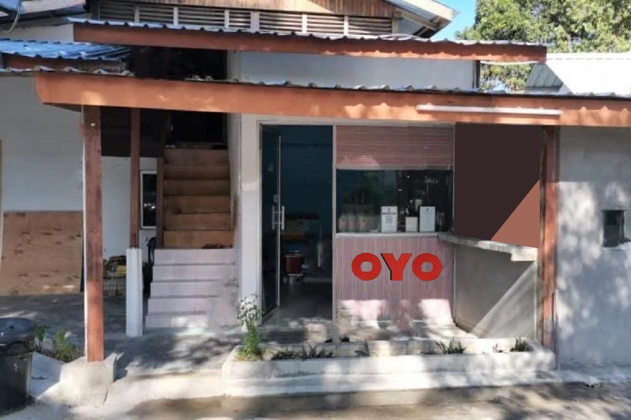 Oyo 90176 D'Cruz Sunrise Villa Pantai Cenang  Exterior photo